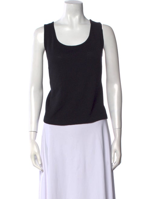 St. John Scoop Neck Sleeveless Top