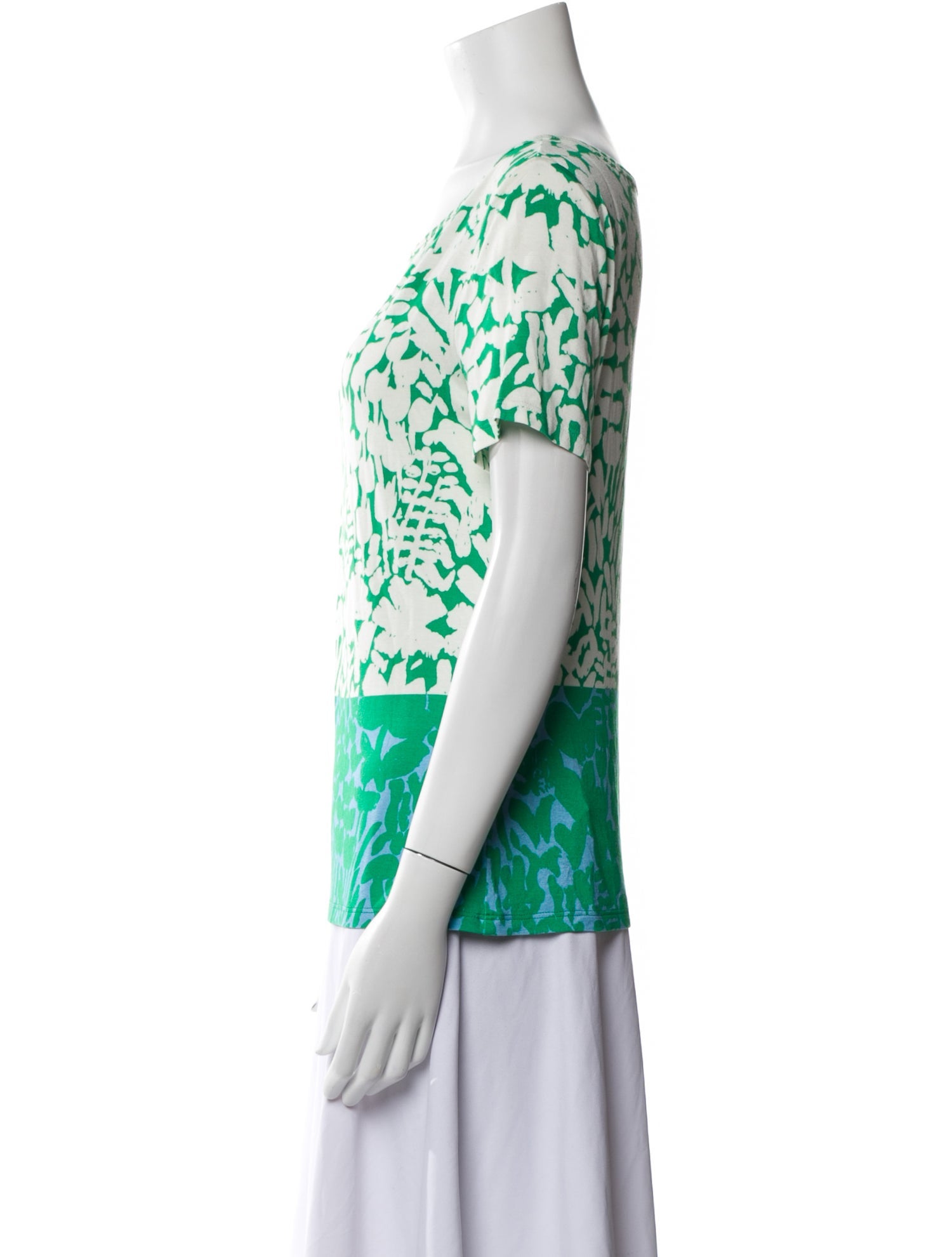 St. John Printed Scoop Neck T-Shirt w/ Tags