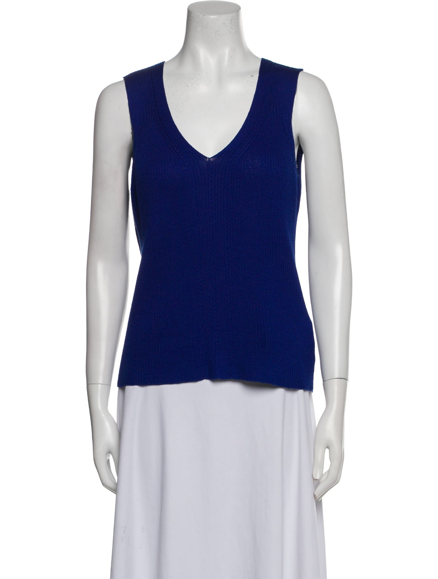 St. John V-Neck Sleeveless Top