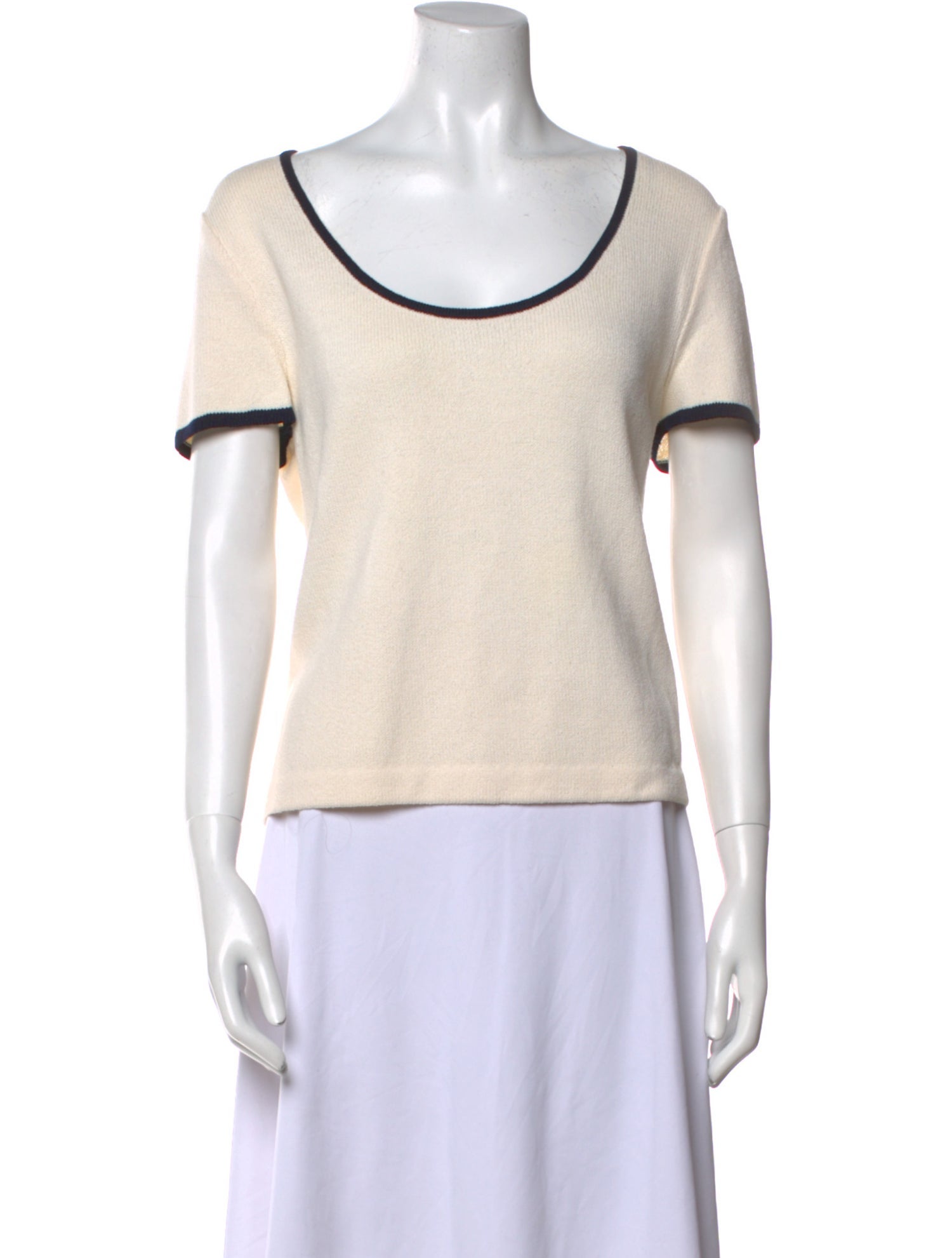 St. John Scoop Neck Short Sleeve Top