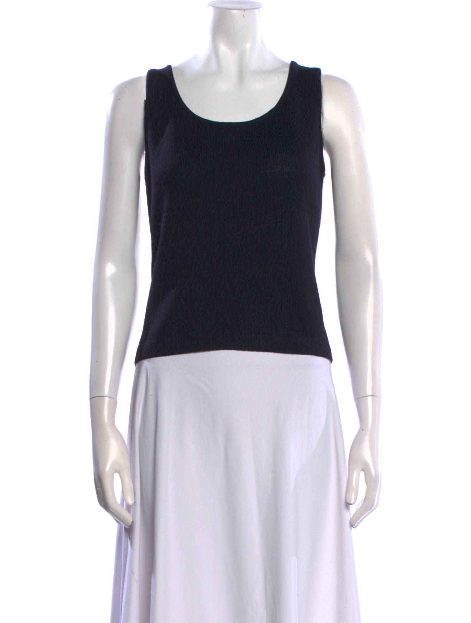 St. John Scoop Neck Sleeveless Top