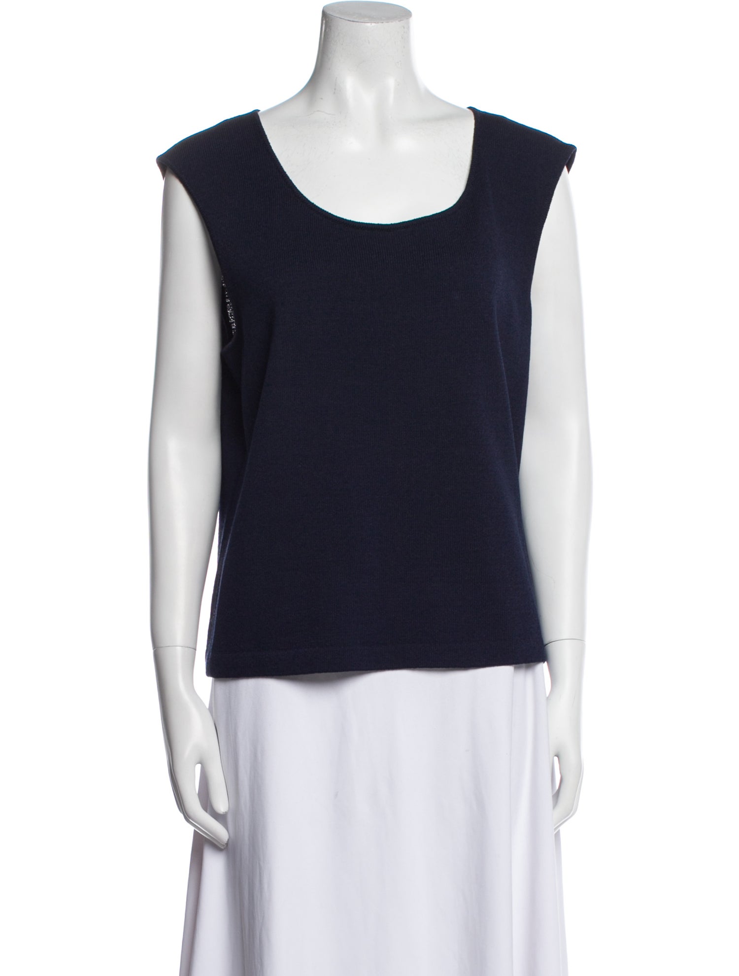 St. John Scoop Neck Sleeveless Top