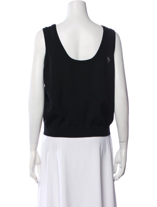St. John Scoop Neck Sleeveless Top
