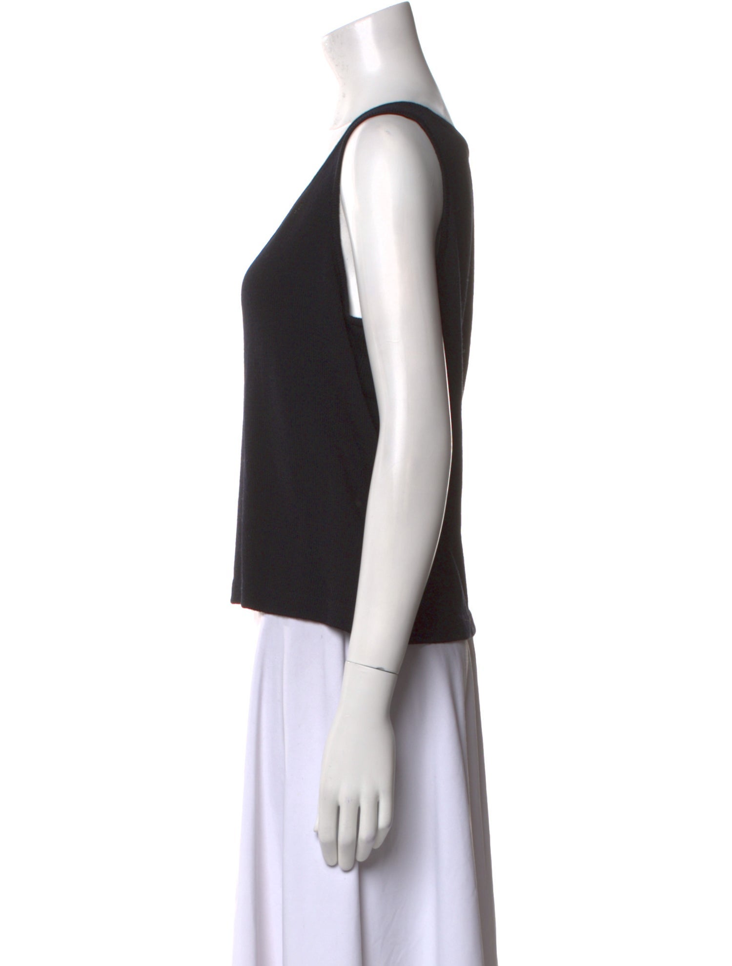 St. John Scoop Neck Sleeveless Top