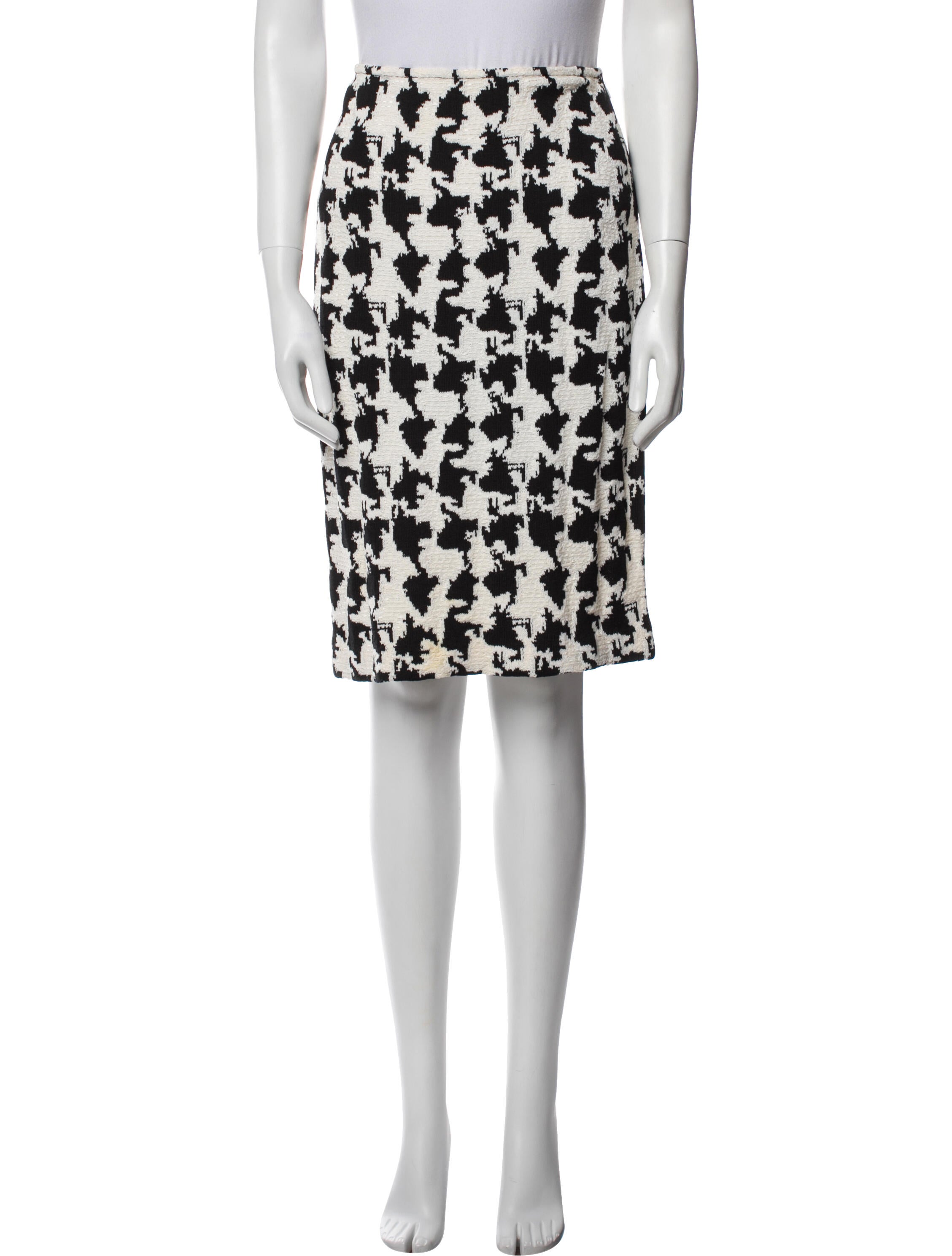 St. John Houndstooth Print Knee-Length Skirt