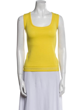 St. John Scoop Neck Sleeveless Top