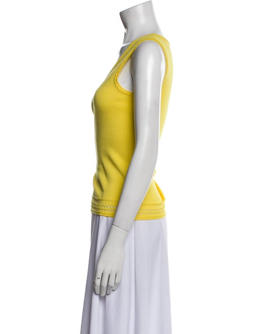 St. John Scoop Neck Sleeveless Top
