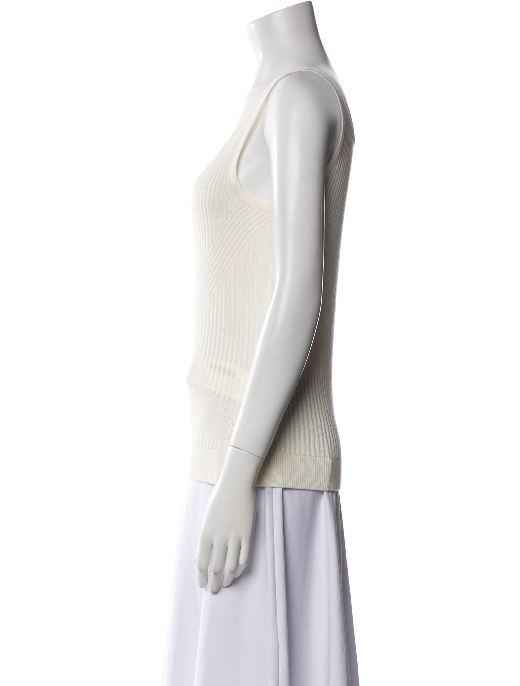 St. John Scoop Neck Sleeveless Top