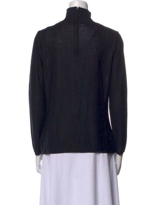 St. John Turtleneck Long Sleeve Sweatshirt