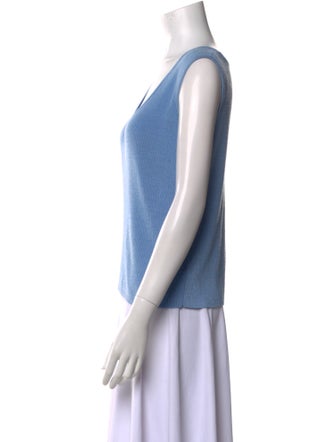 St. John Scoop Neck Sleeveless Top