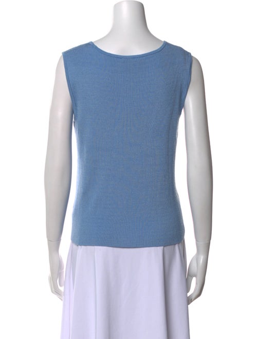 St. John Scoop Neck Sleeveless Top