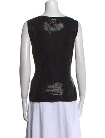 St. John Scoop Neck Sleeveless Top