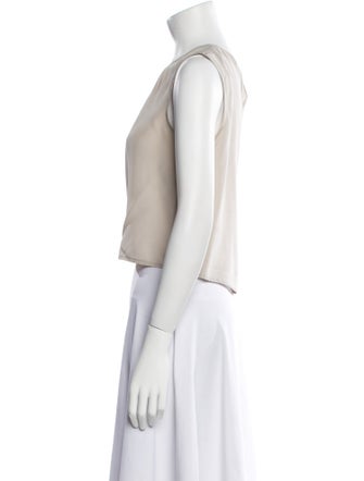 St. John Scoop Neck Sleeveless Crop Top