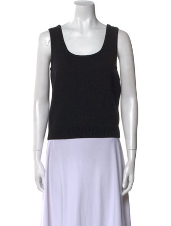 St. John Scoop Neck Sleeveless Top