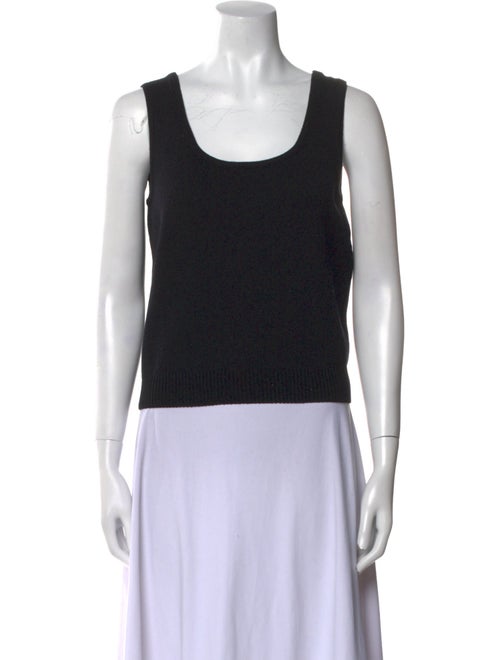 St. John Scoop Neck Sleeveless Top