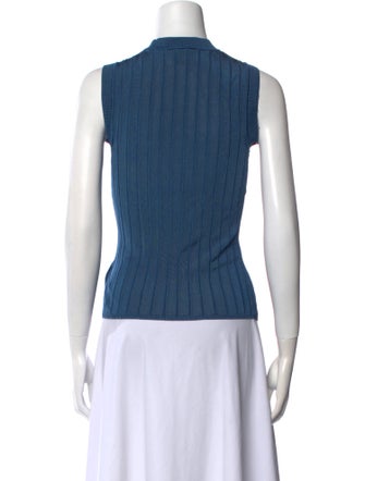 St. John Crew Neck Sleeveless Top