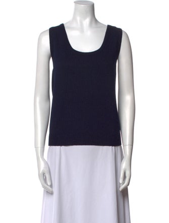 St. John Scoop Neck Sleeveless Top