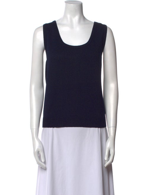 St. John Scoop Neck Sleeveless Top