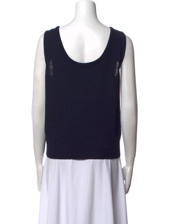 St. John Scoop Neck Sleeveless Top