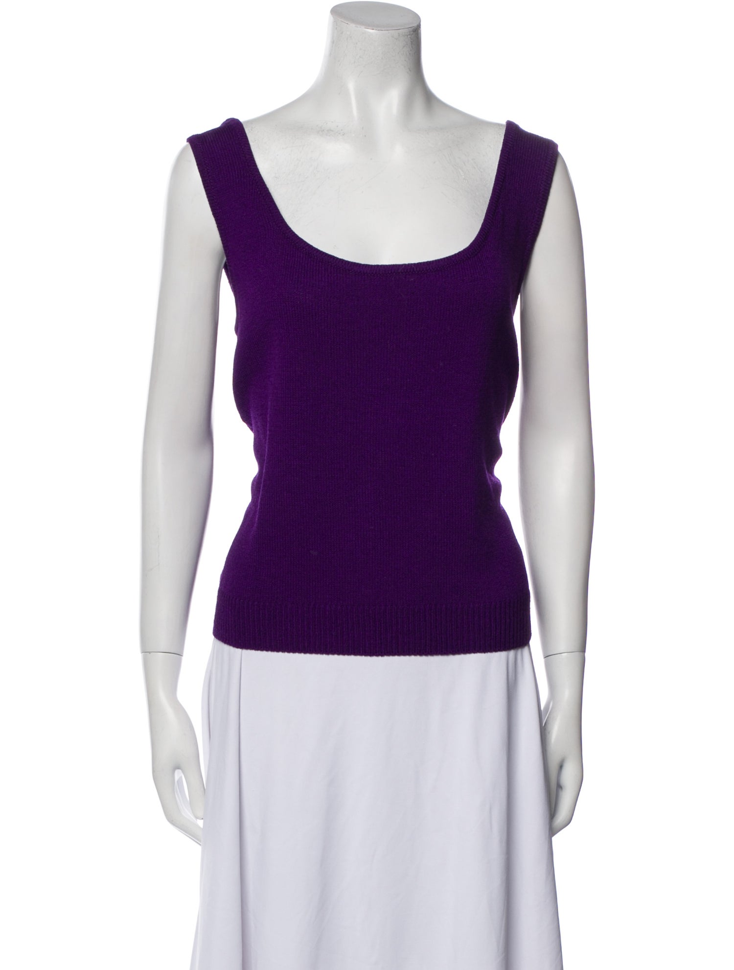 St. John Scoop Neck Sleeveless Top