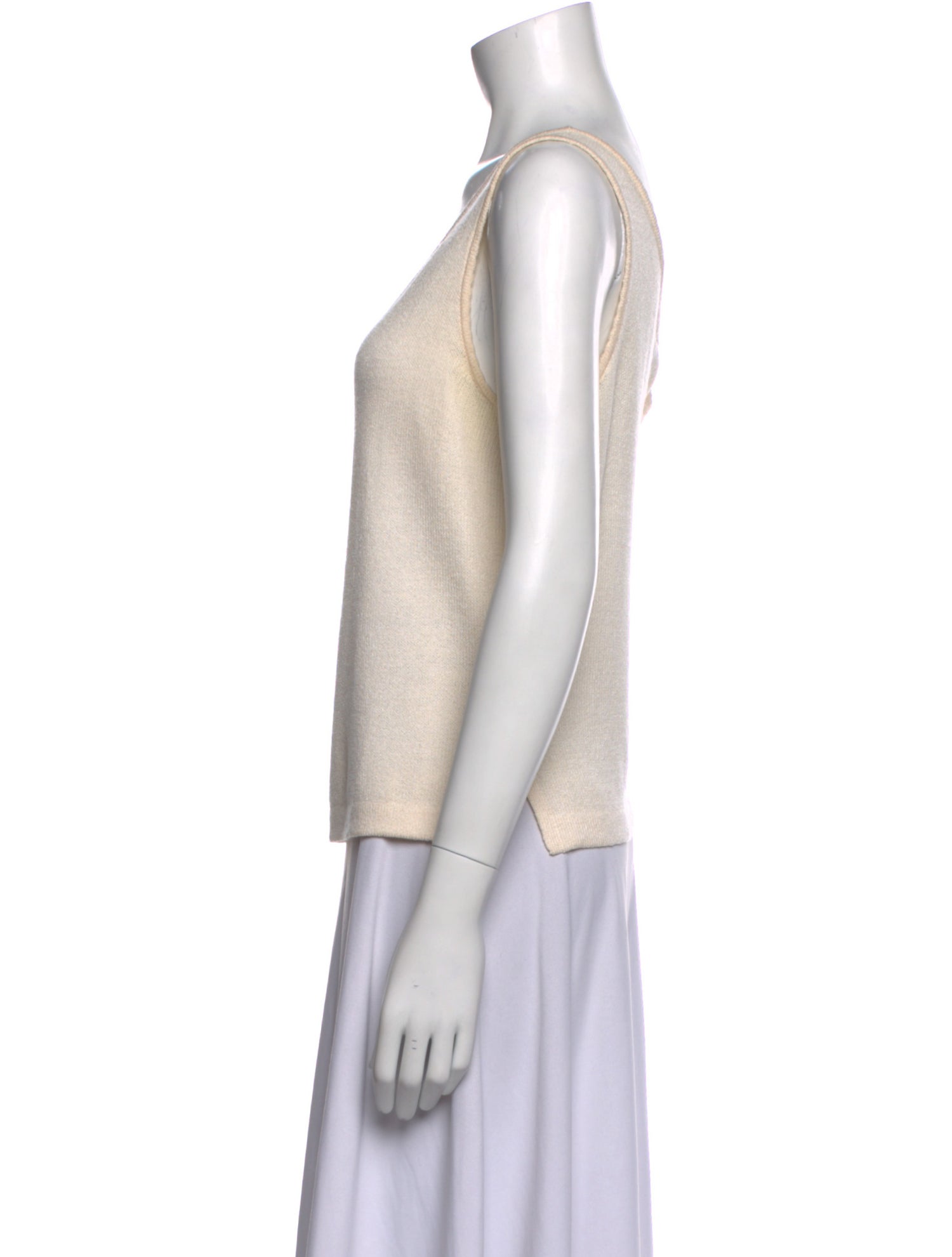 St. John Scoop Neck Sleeveless Top