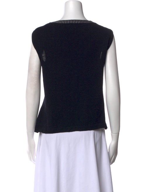 St. John Scoop Neck Sleeveless Top