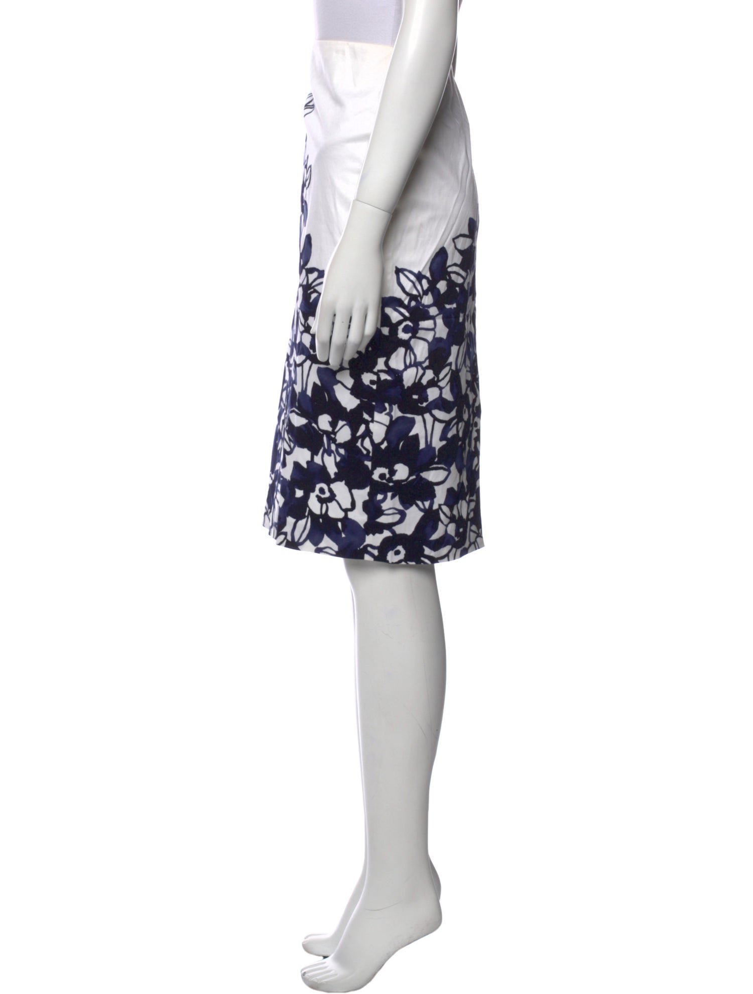 St. John Floral Print Knee-Length Skirt