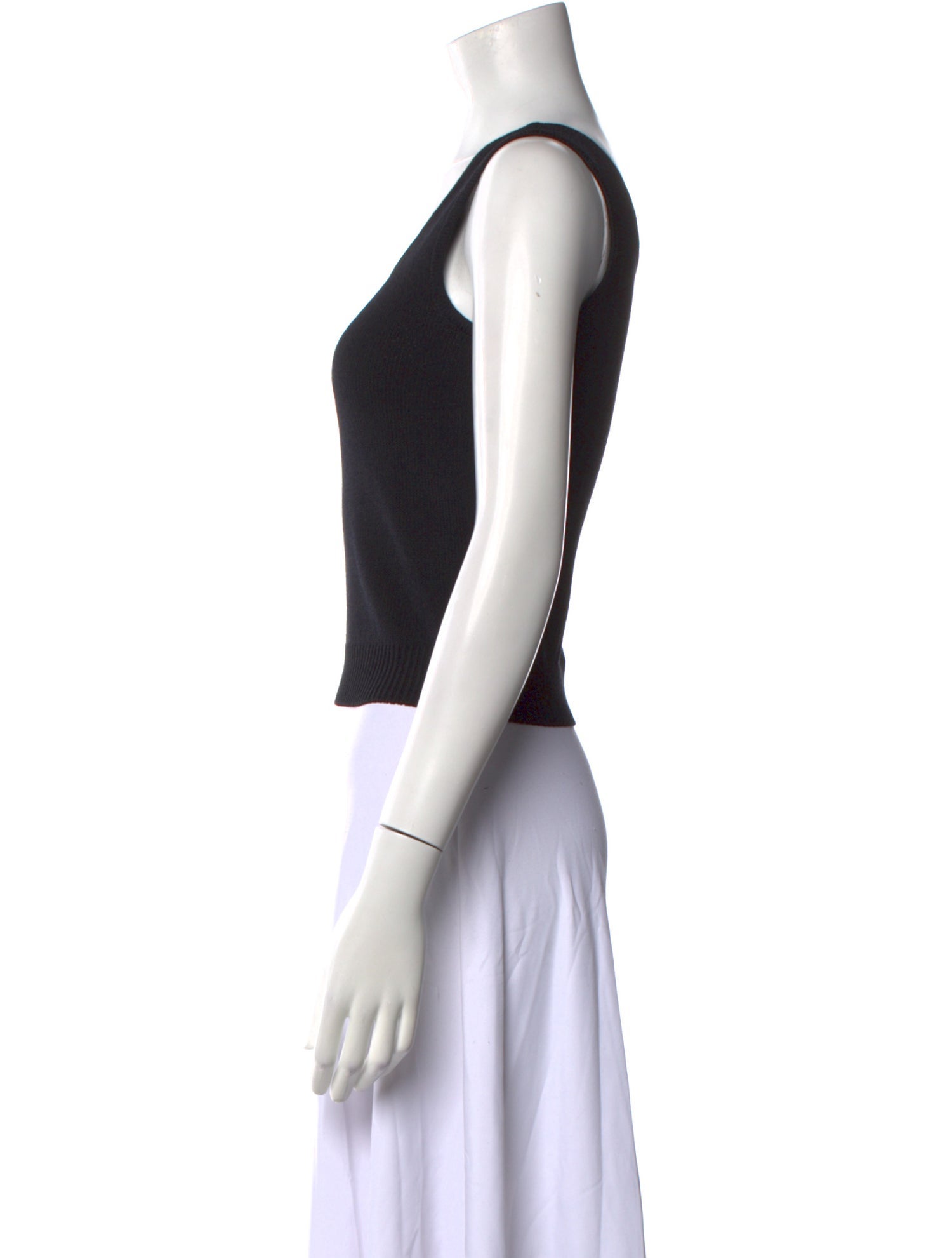 St. John Scoop Neck Sleeveless Top