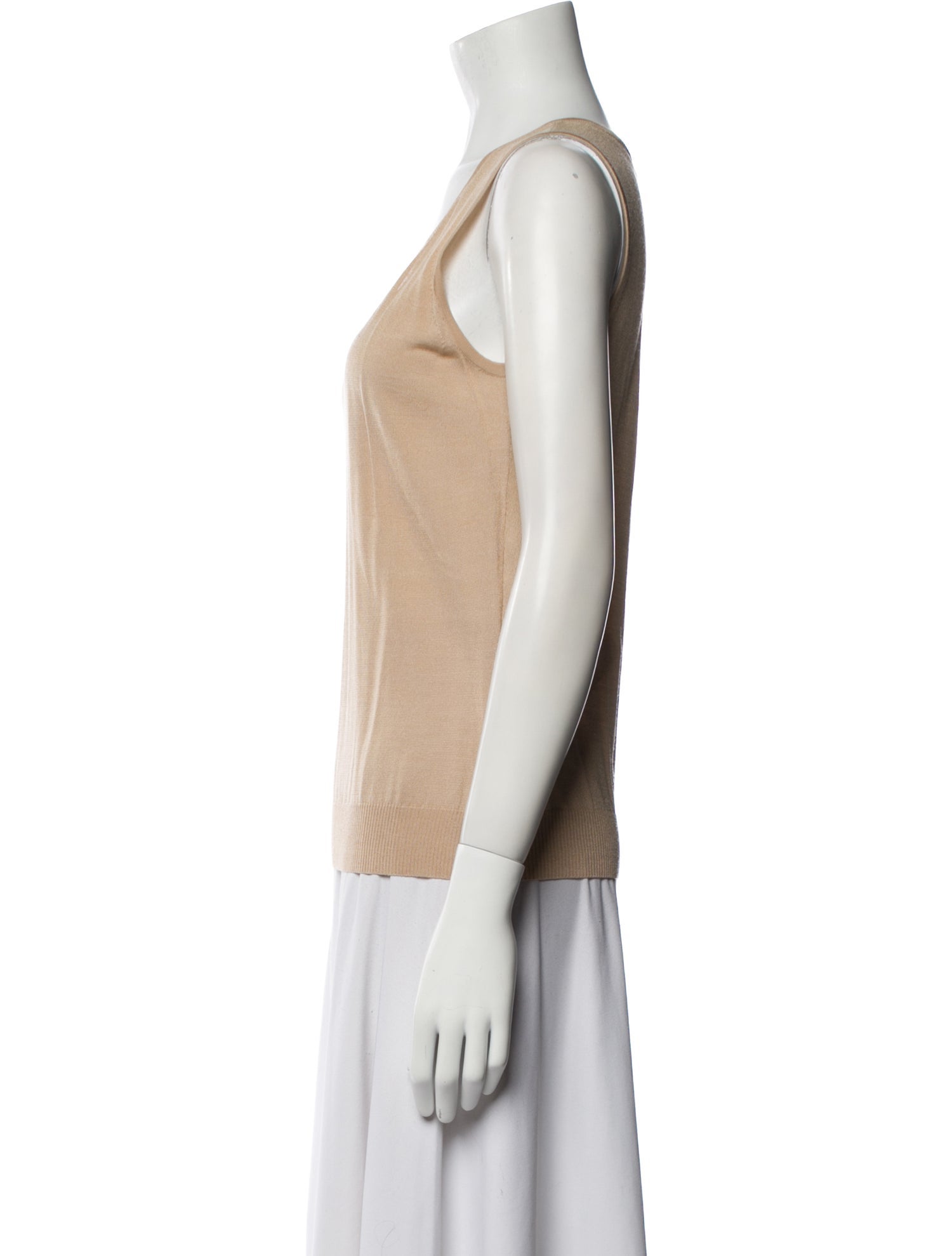St. John Scoop Neck Sleeveless Top