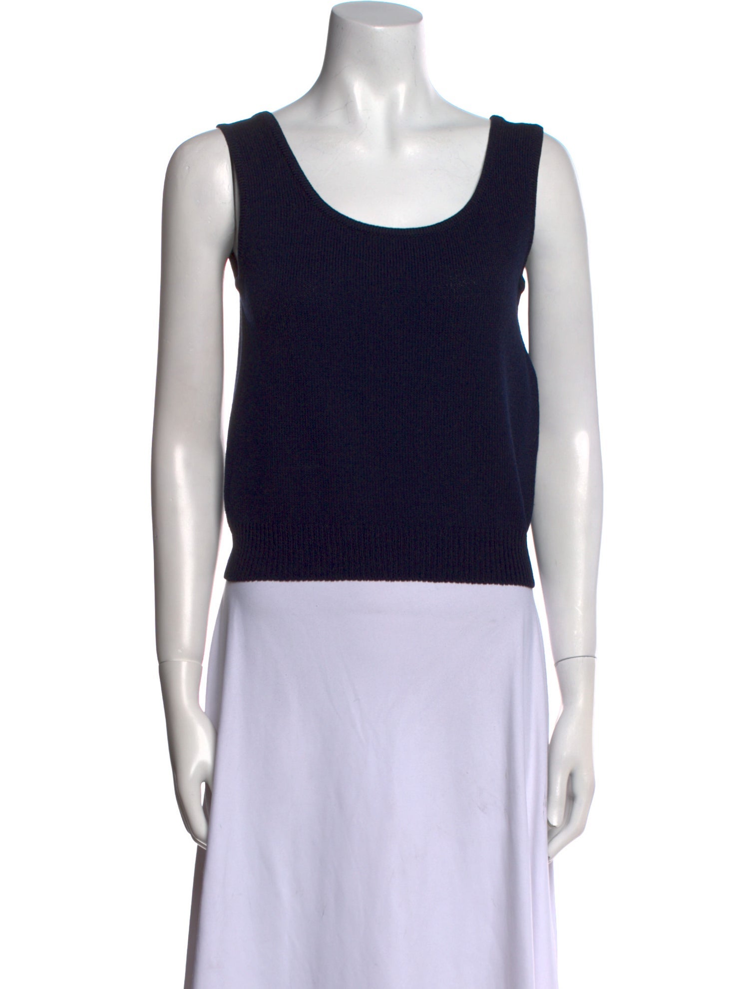 St. John Scoop Neck Sleeveless Top