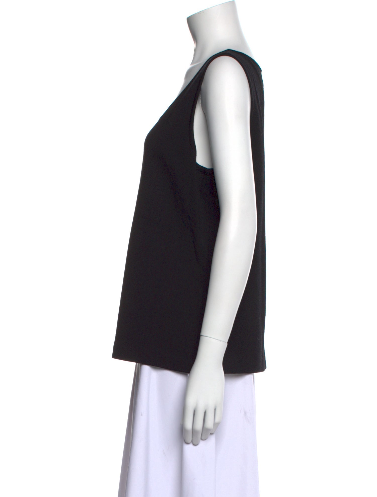 St. John Scoop Neck Sleeveless Top