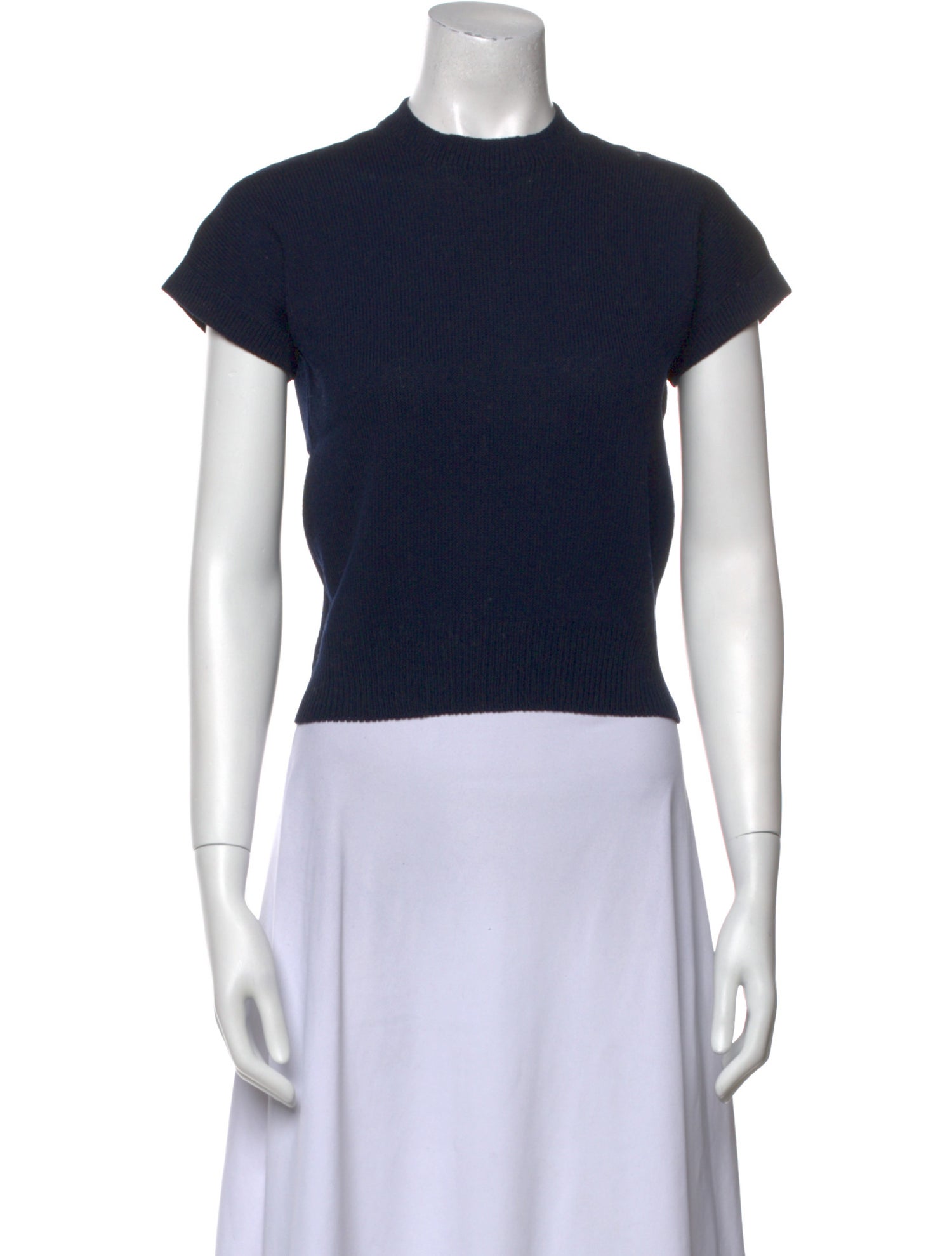 St. John Crew Neck Short Sleeve Crop Top