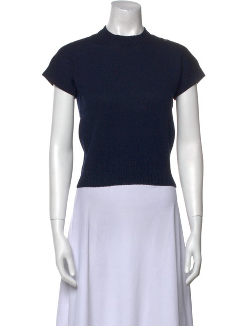 St. John Crew Neck Short Sleeve Crop Top