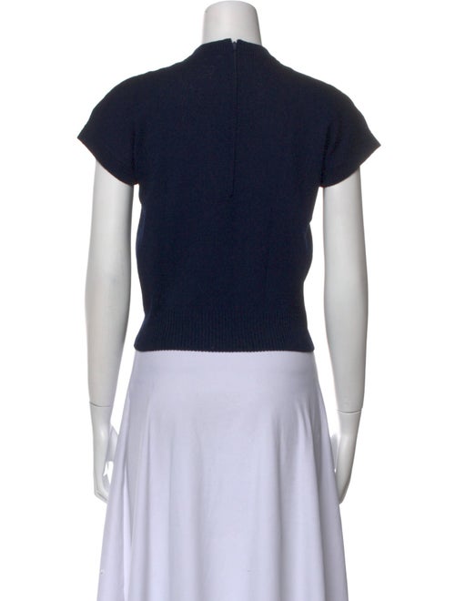 St. John Crew Neck Short Sleeve Crop Top