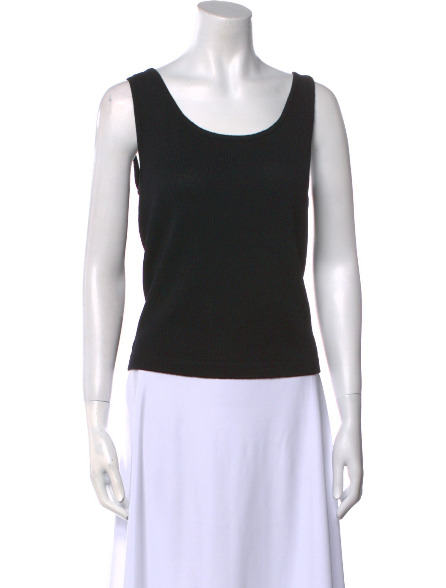 St. John Scoop Neck Sleeveless Top