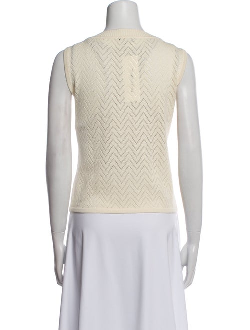 St. John V-Neck Sleeveless Top