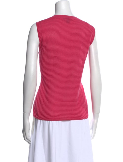 St. John Crew Neck Sleeveless Top