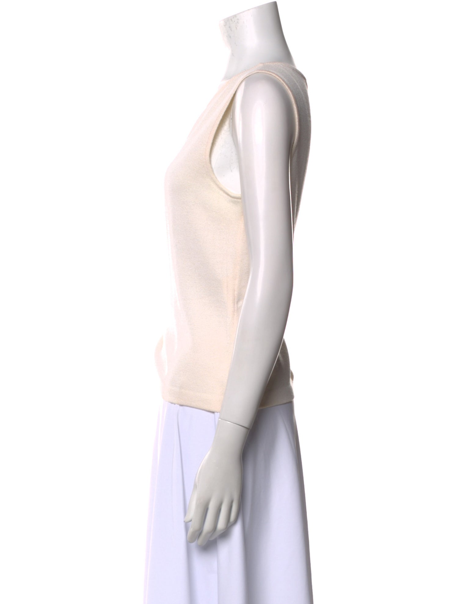St. John Scoop Neck Sleeveless Top