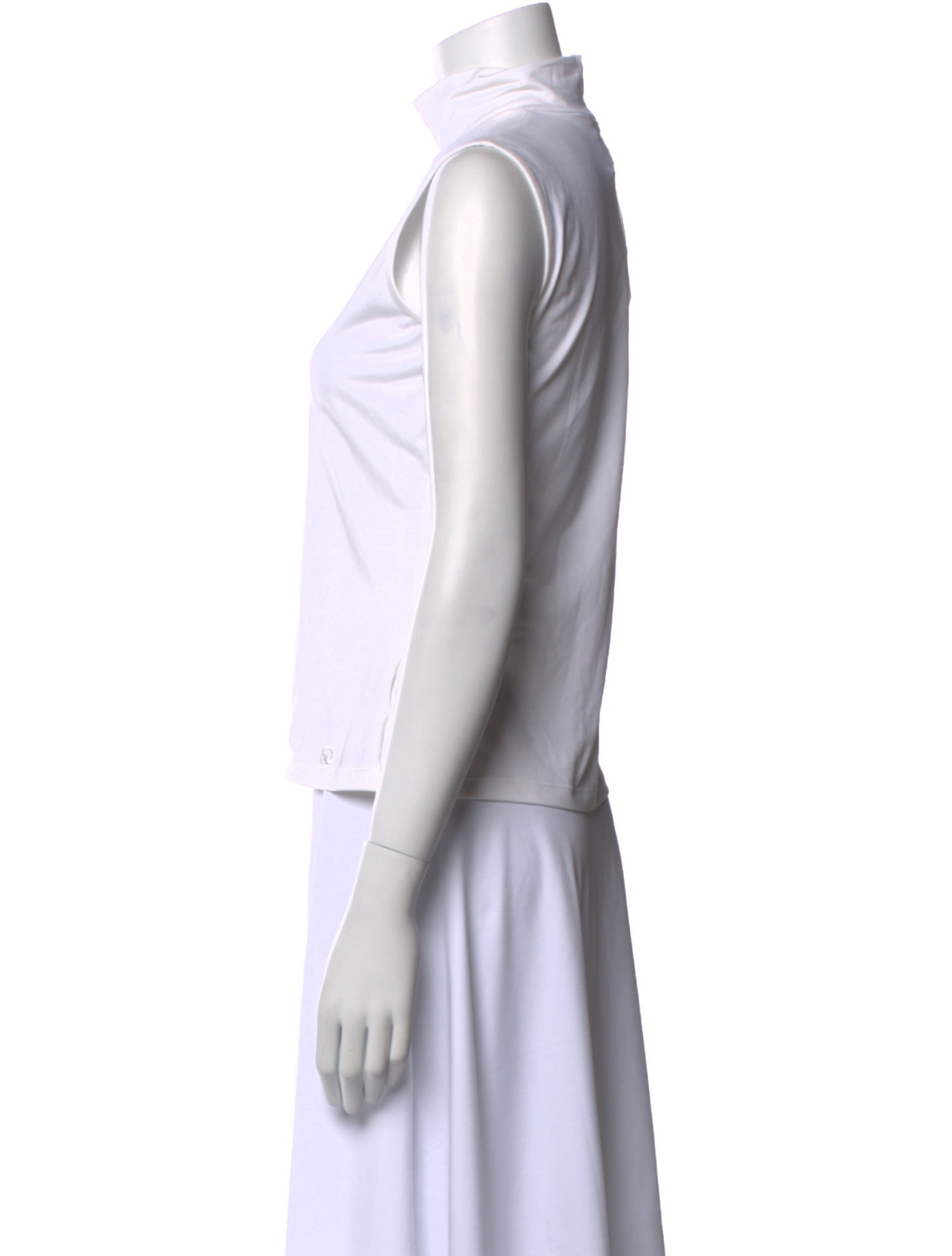 St. John Turtleneck Sleeveless Top