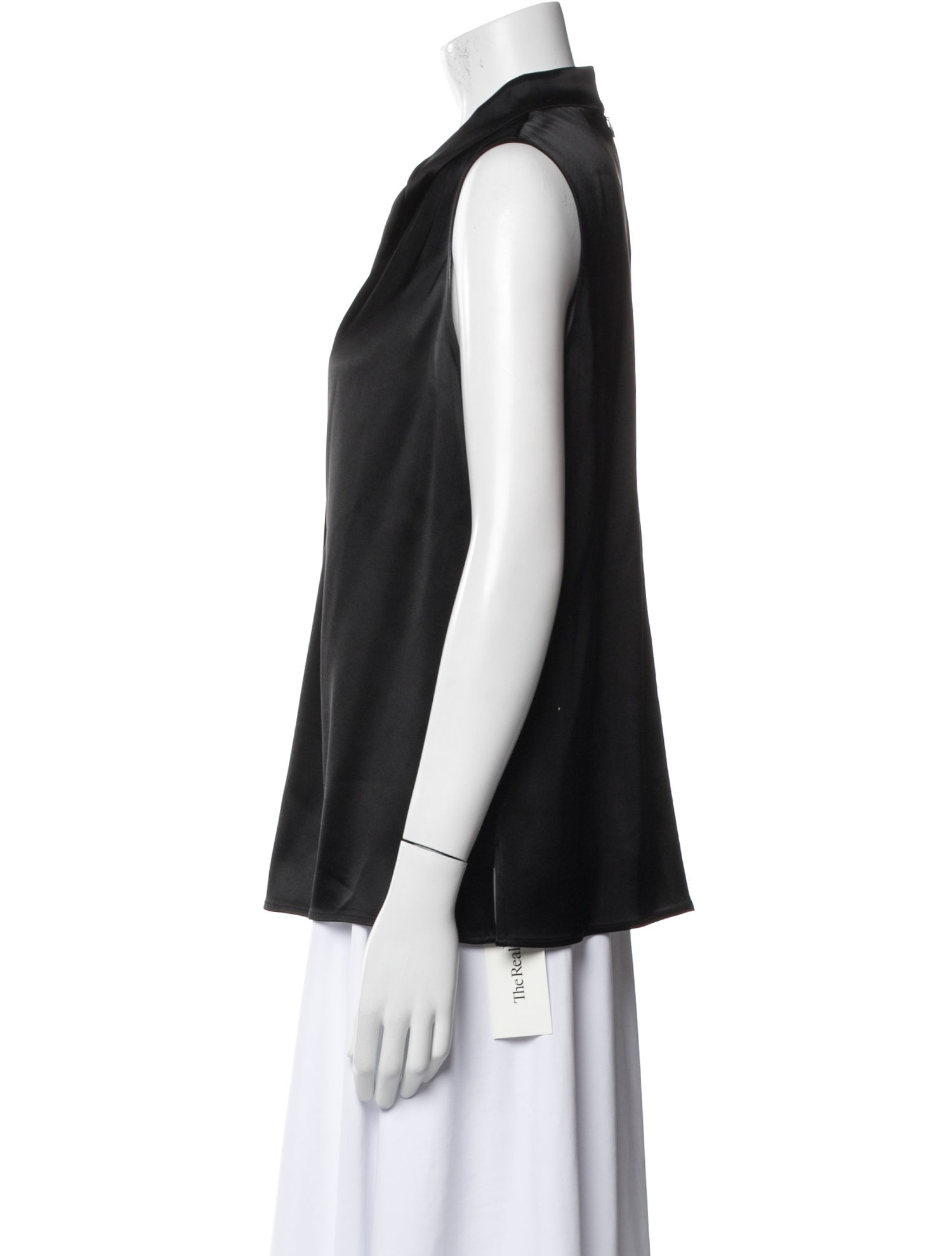 St. John Crew Neck Sleeveless Blouse