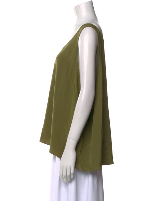 St. John Scoop Neck Sleeveless Top