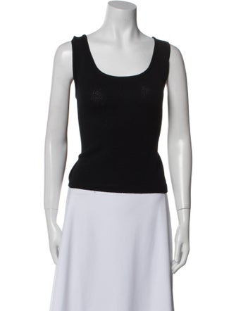 St. John Scoop Neck Sleeveless Top
