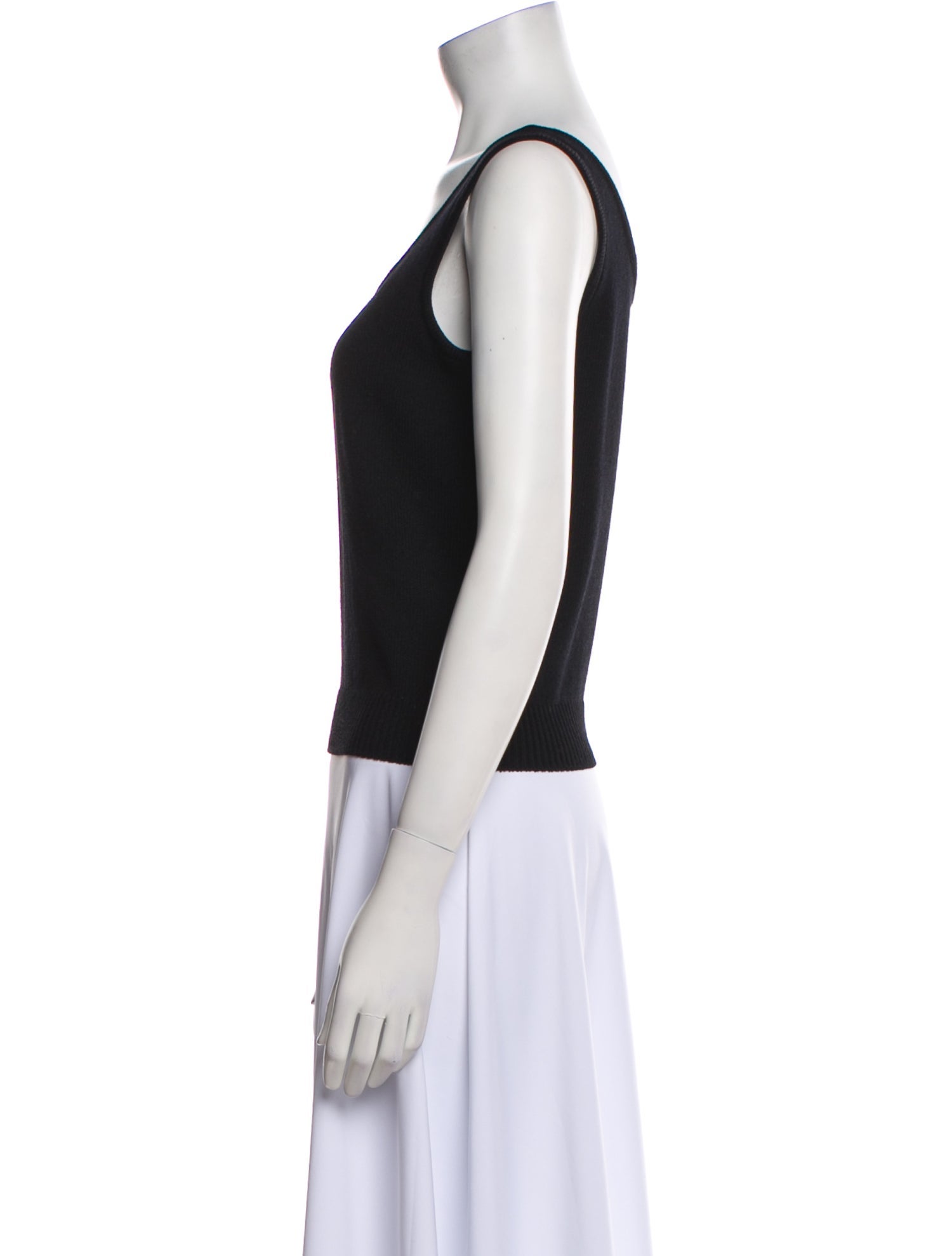 St. John Scoop Neck Sleeveless Top