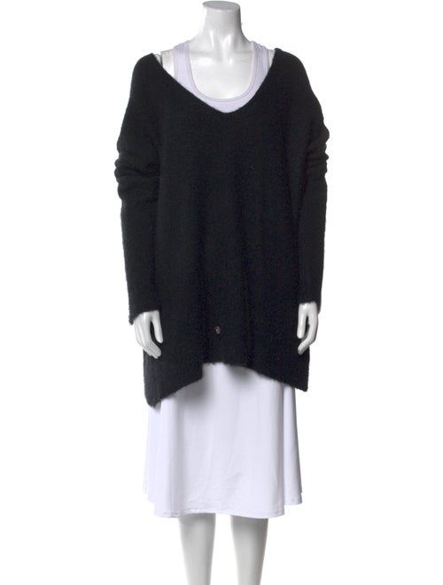 St. John Cashmere V-Neck Sweater