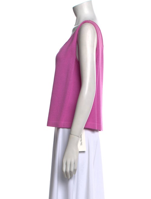 St. John Scoop Neck Sleeveless Top