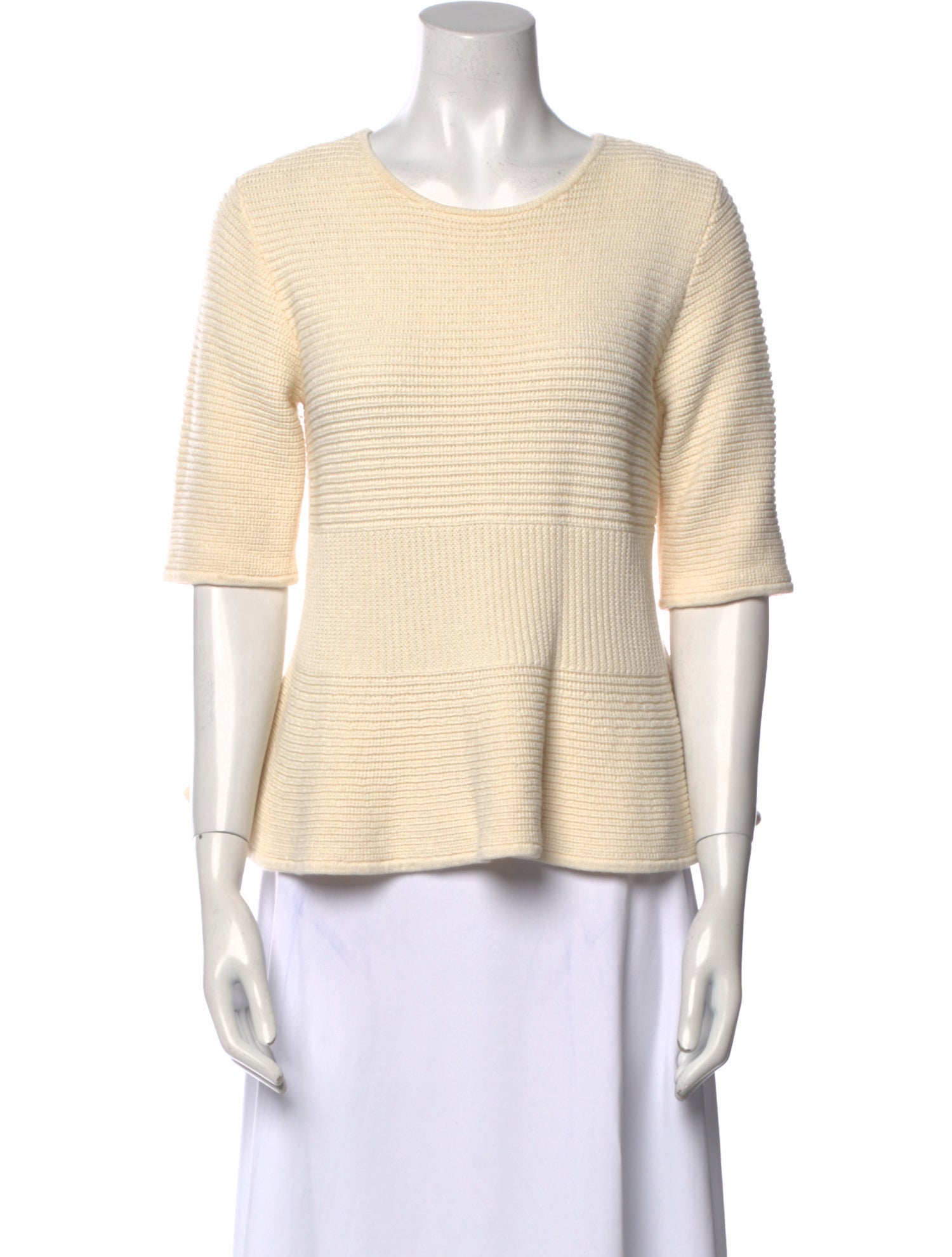 St. John Scoop Neck Short Sleeve Top