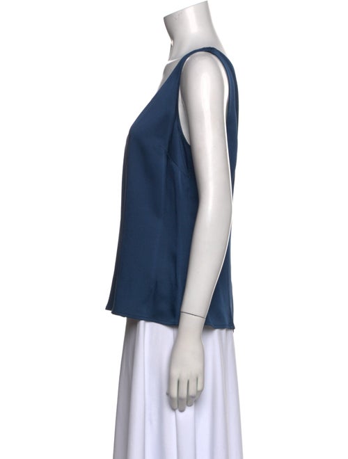 St. John Scoop Neck Sleeveless Top
