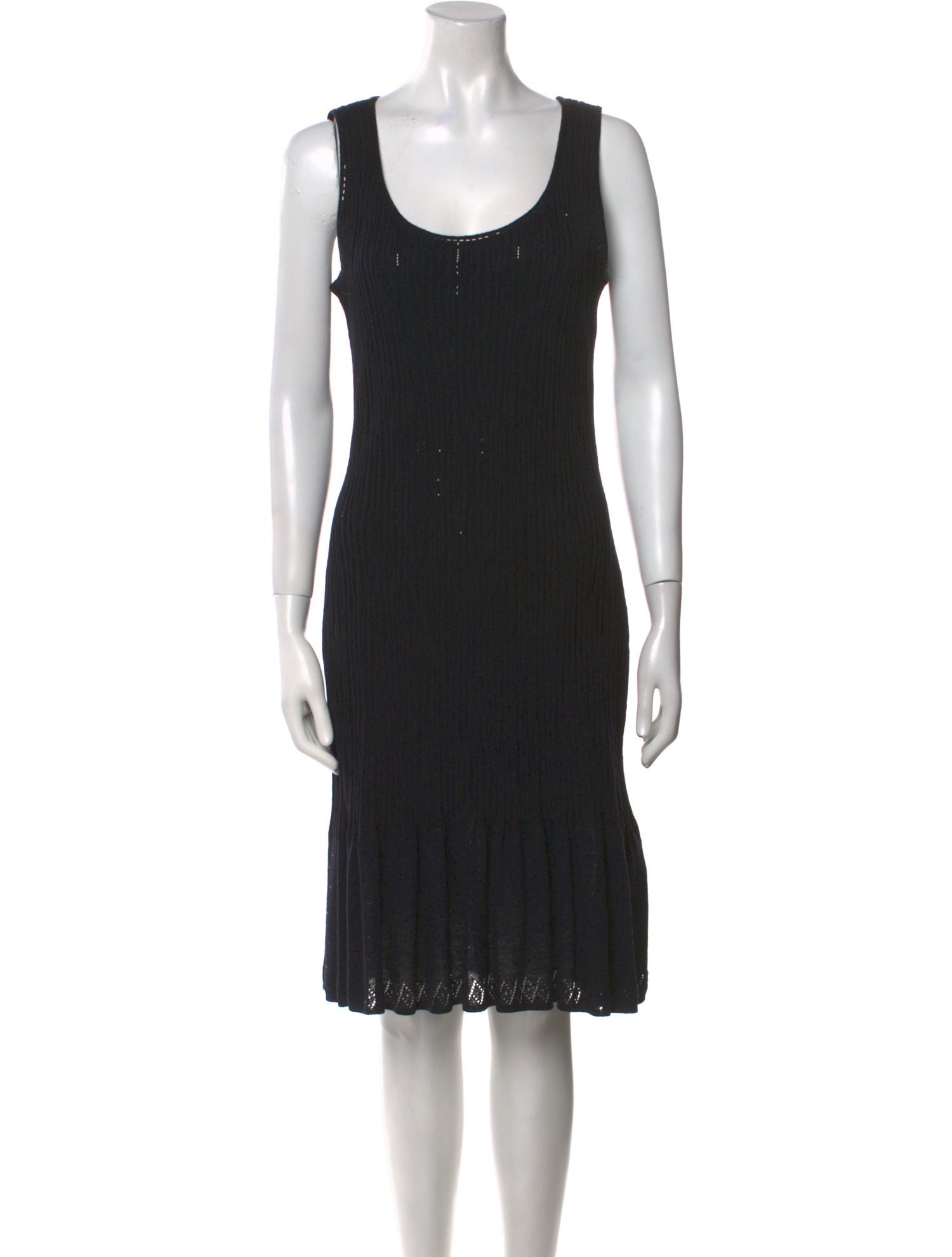 St. John Scoop Neck Knee-Length Dress