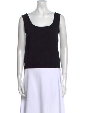 St. John Scoop Neck Sleeveless Top