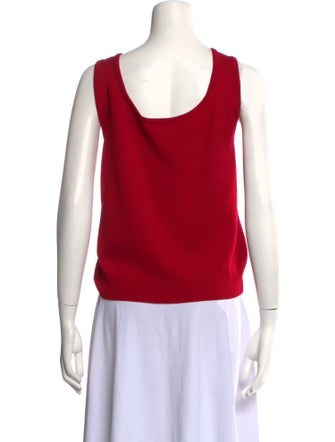 St. John Scoop Neck Sleeveless Top